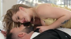 Captura de 'My Busty & Bushy Girlfriend' nº 3