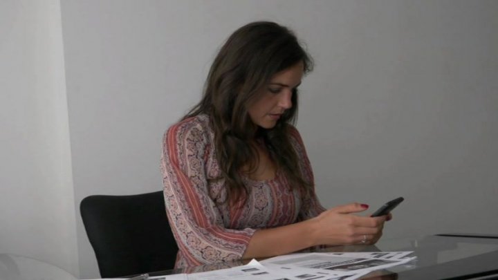 Sexy Babe Pleasures Her Pussy All Alone