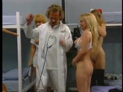 'More Sorority Stewardesses' screenshot nº 14