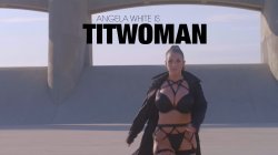 Captura de 'Angela White Is Titwoman' nº 3