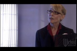 Captura de 'For Love, Money Or A Green Card' nº 123