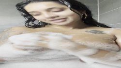 'Bath Solo Masturbation' screenshot nº 2