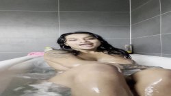 'Bath Solo Masturbation' screenshot nº 34
