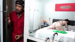 'Black Plumber Plunges Pri's Ass With His Big Prick' screenshot nº 25