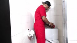 'Black Plumber Plunges Pri's Ass With His Big Prick' screenshot nº 7