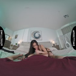 Captura de 'Up Close VR with Jade Kimiko' nº 71