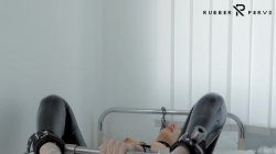 Captura de 'Silicon Doll masturbates in the Clinic' nº 38