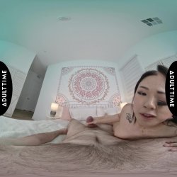 'Up Close VR with Lulu Chu' screenshot nº 136
