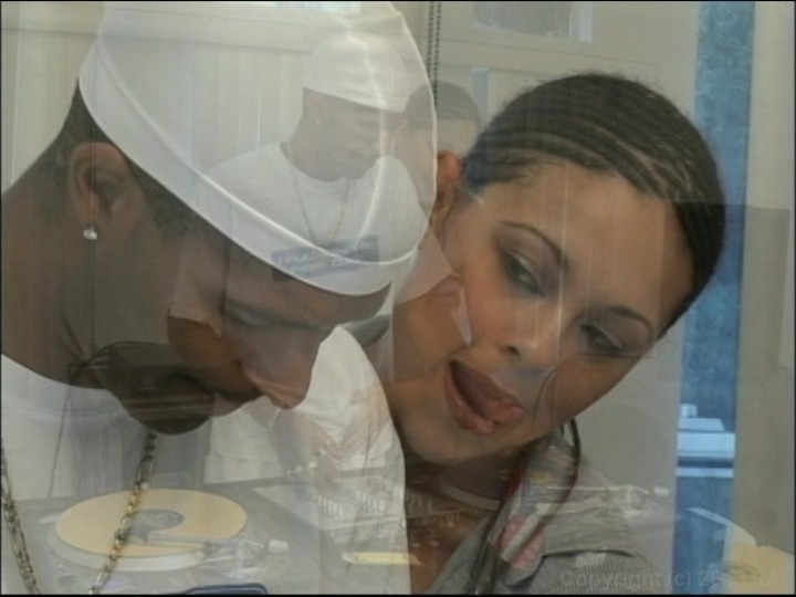 Sexy Black Babe Getting Fucked By Basketball Player