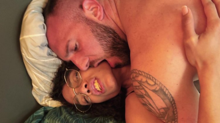 streaming porn video screenshot