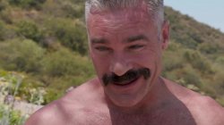 Captura de 'My Neighbor's A Nudist?! 2' nº 4