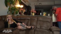 Captura de 'Fucking My StepDaughter's Hot Friend Skylar Vox' nº 14
