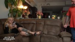 Captura de 'Fucking My StepDaughter's Hot Friend Skylar Vox' nº 16