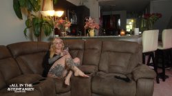 Captura de 'Fucking My StepDaughter's Hot Friend Skylar Vox' nº 42