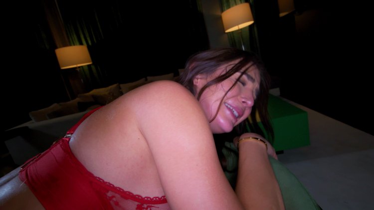 streaming porn video screenshot