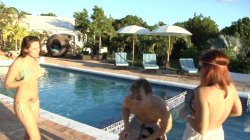 'Shane's World 42 - Paradise Island' screenshot nº 121