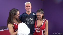 Captura de 'Cheerleader Threesome - Adriana Chechik & Sara Luv' nº 34