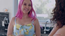 Captura de 'I Knew She Was a Lesbian' nº 11