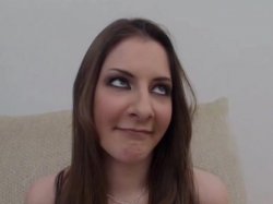 'She Looks So Young' screenshot nº 125