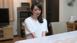 Captura de 'A Naked Girl Was Crying In Front Of My House, So I Helped Her Out' nº 65