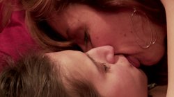 Captura de 'Deep Kissing Lesbians' nº 54