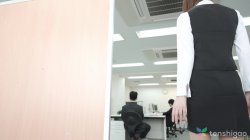 Captura de 'Crazy Office Sex Adventure With Akari Amamiya, A' nº 46