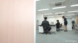 Captura de 'Crazy Office Sex Adventure With Akari Amamiya, A' nº 48