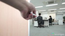 Captura de 'Crazy Office Sex Adventure With Akari Amamiya, A' nº 55