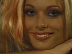 'Flynt Vault: Classic Superstars' screenshot nº 6