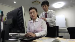 'Married Office Worker Panting from Sexual Urges' screenshot nº 98