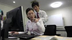 'Married Office Worker Panting from Sexual Urges' screenshot nº 99
