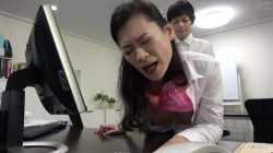 'Married Office Worker Panting from Sexual Urges' screenshot nº 132
