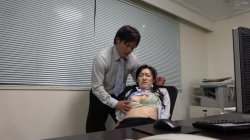'Married Office Worker Panting from Sexual Urges' screenshot nº 22