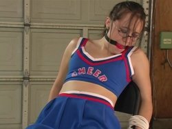 Captura de 'Cheerleaders In Bondage' nº 39