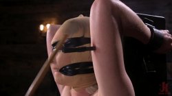 Captura de 'Lily LaBeau is Tormented in Grueling Bondage' nº 86