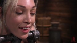 Captura de 'Lily LaBeau is Tormented in Grueling Bondage' nº 133