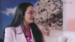 'Couples therapy with a nymphomaniac psychologist' screenshot nº 14