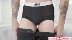 Captura de 'Jayden Marcos Can't Keep His Thick Cock Away From Val Steele's Holes!' nº 20