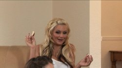 Captura de 'Julia Ann Loves Girls' nº 8
