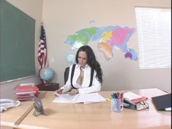 Captura de 'Big Tits at School' nº 5