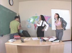 Captura de 'Big Tits at School' nº 9