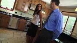 Captura de 'Seduced By The Boss's Wife' nº 46