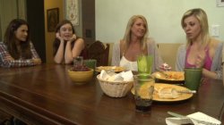 'Mother-Daughter Exchange Club Part 36' screenshot nº 5