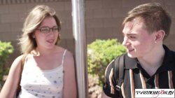 Captura de 'Summer Break Hookup Between Hot Nerd & Jock' nº 6