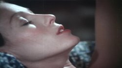 Captura de 'Between the Sheets' nº 29
