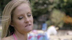 Captura de 'Pool Party Girls' nº 102