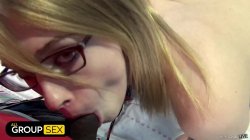 'Jennifer White Amateur-Style Seven-Person Sperm-Filled Sex Party' screenshot nº 111