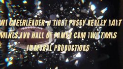 'Tiny Cheerleader W Tight Pussy Makes AVN Hall Of Famer Cum Two Times' screenshot nº 1