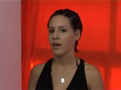 Captura de 'Cute 18 Year Latina Maia Got Her Makeup Ruined With Hot Cum' nº 12