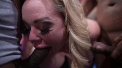Captura de 'Katrina Thicc's Epic Gangbang' nº 106